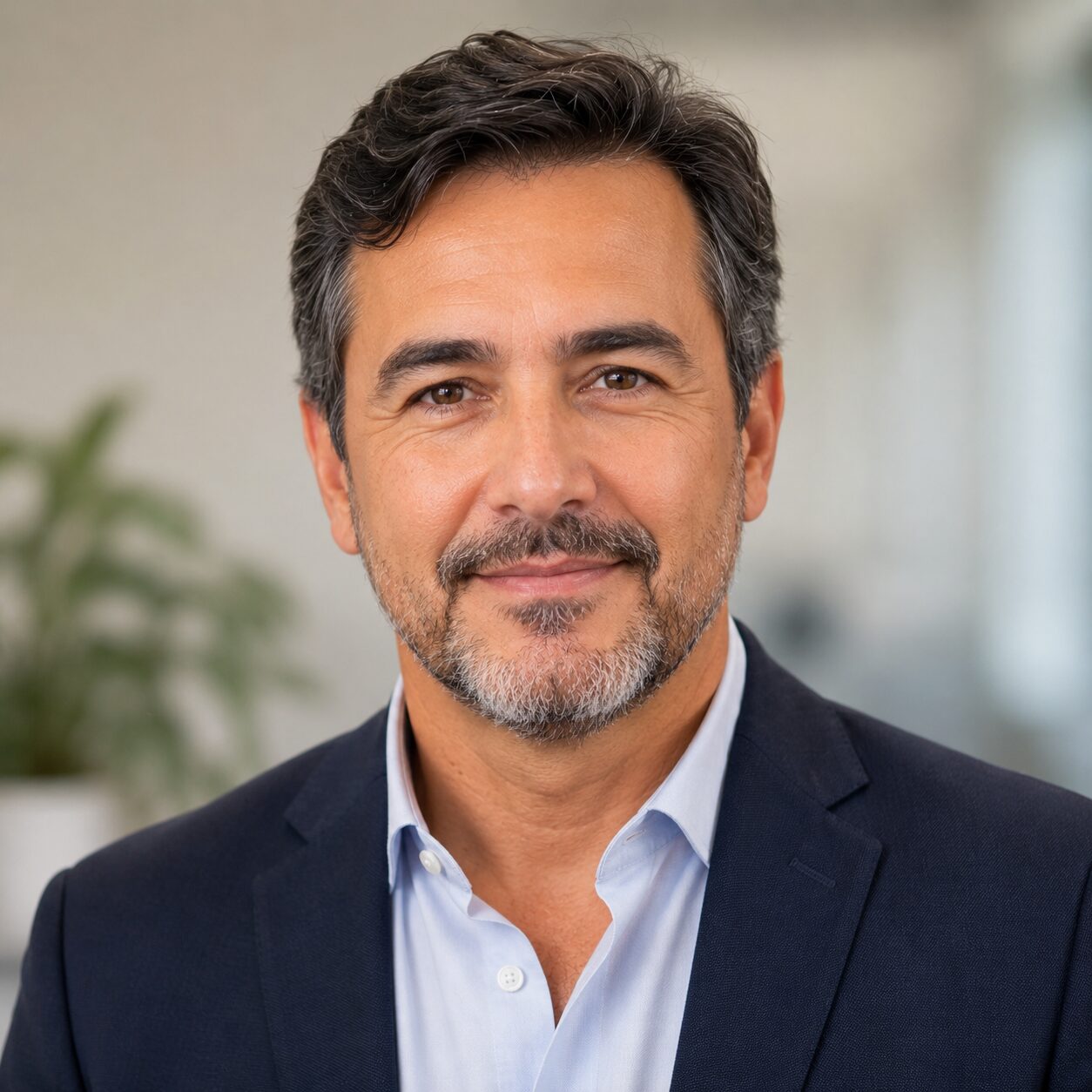 Carlos R. · 47 años